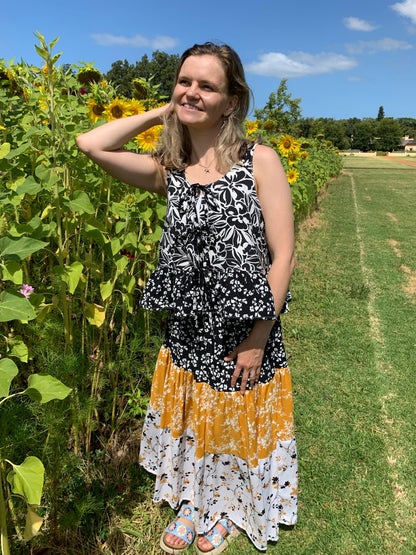 Wildflower Over-vest (black and white)